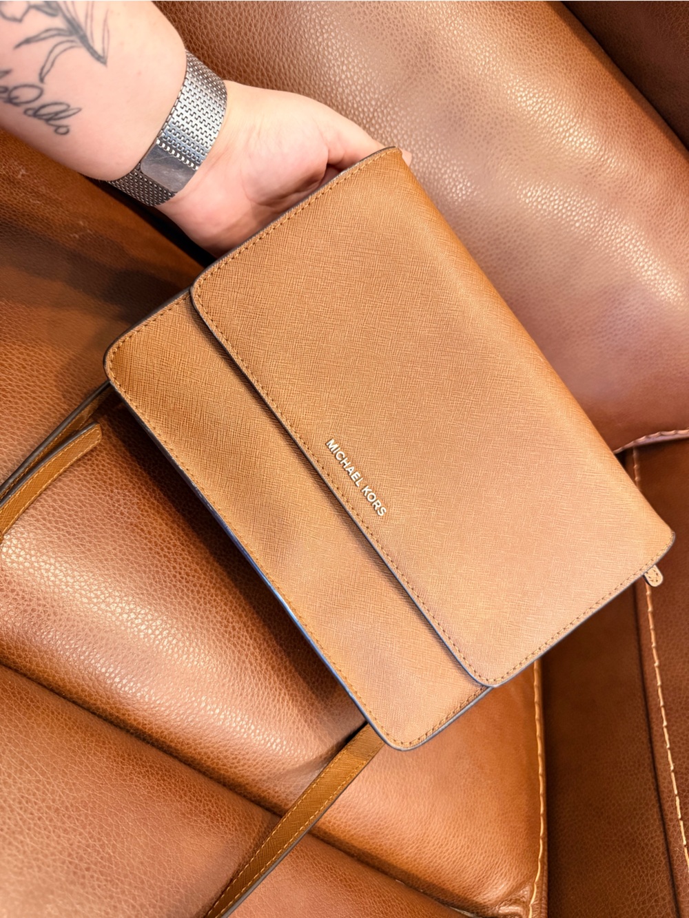 Michael Kors Brown/Tan Saffiano Leather Crossbody & Cardholder - Picture 1 of 8